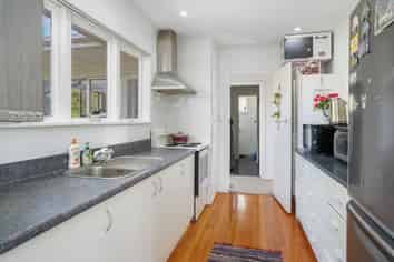 22 McClintock Road, Massey