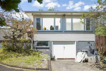 22 McClintock Road, Massey