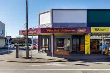 Light-Filled Scott Street Eatery