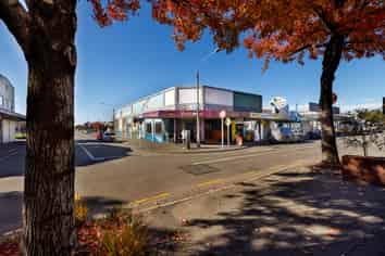 Light-Filled Scott Street Eatery