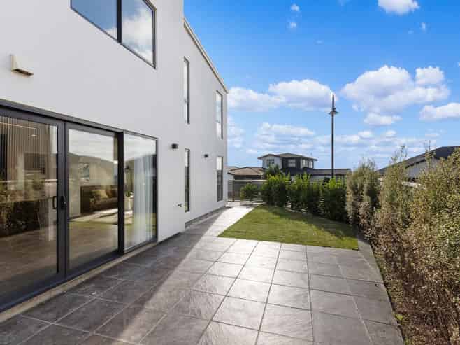 2B Kaiaho Close, Aotea