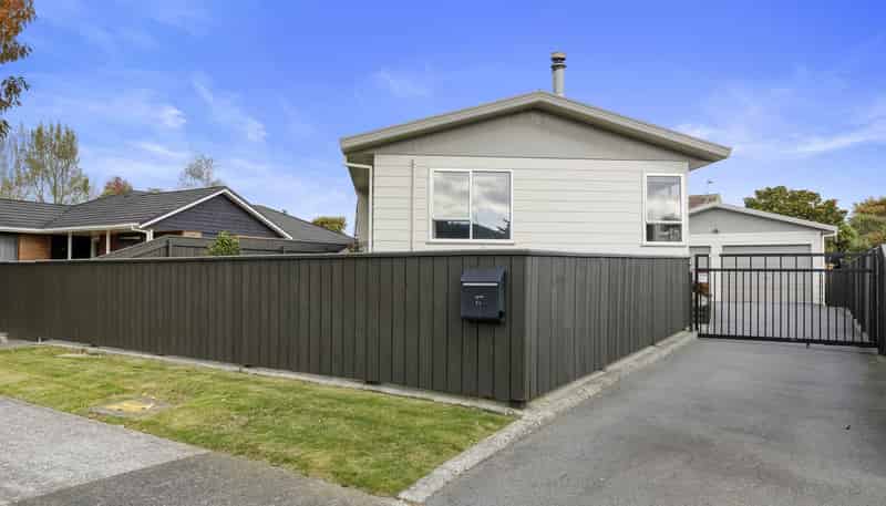 17 Memphis Grove, Totara Park