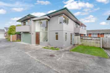 22B Tawhiri Road, One Tree Hill