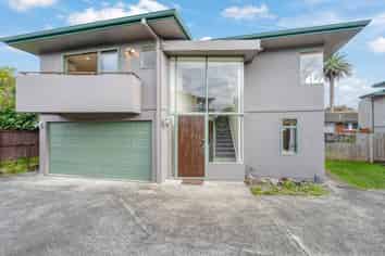 22B Tawhiri Road, One Tree Hill