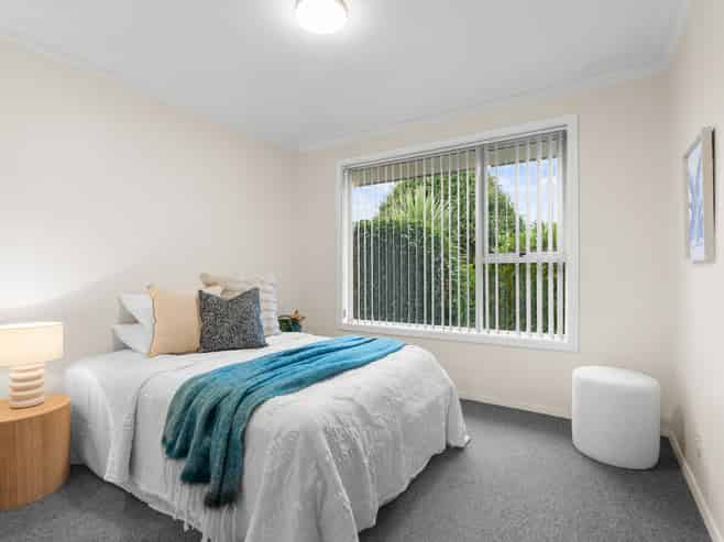 1/18 Sawtell Place, Northcote