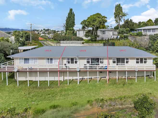 1,2,3/40 Anzac Road, Morningside