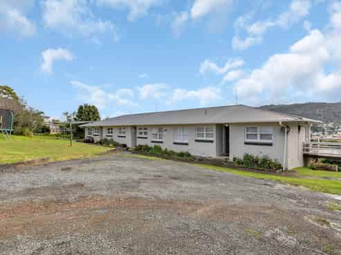 1,2,3/40 Anzac Road, Morningside