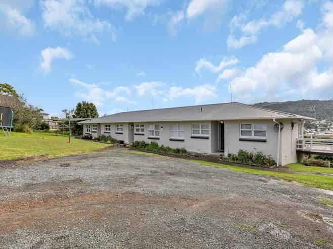1,2,3/40 Anzac Road, Morningside