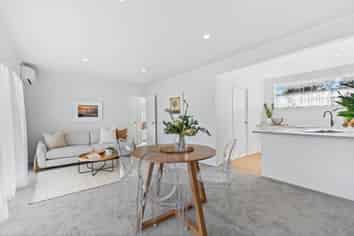 2/28A Holly Street, Avondale