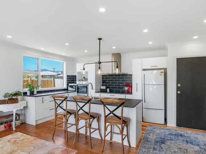638 Queen Street, East, Levin