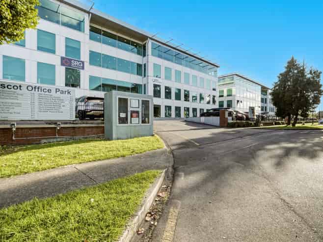 Top Floor Remuera Medical – Occupy or Invest