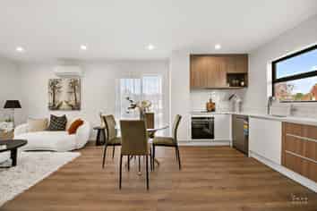 2 - 4 Moa Road, Point Chevalier