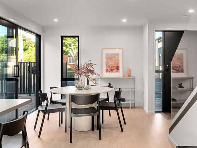 2/3 Tauhara Drive, Queenwood