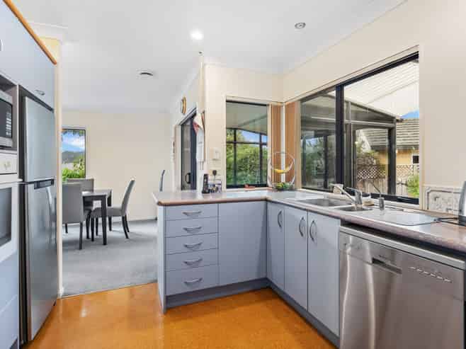 16 Amber Drive, Tikipunga
