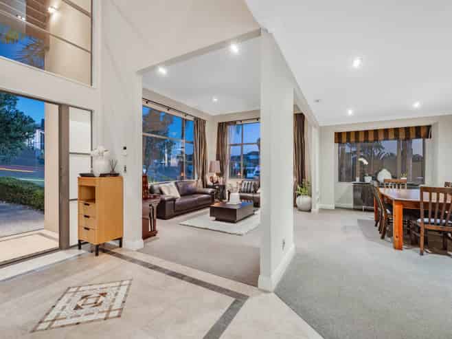 2 Armstrong Farm Drive, East Tamaki Heights