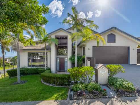 2 Armstrong Farm Drive, East Tamaki Heights