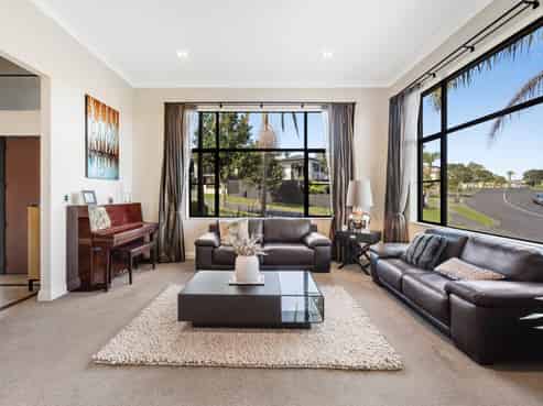 2 Armstrong Farm Drive, East Tamaki Heights