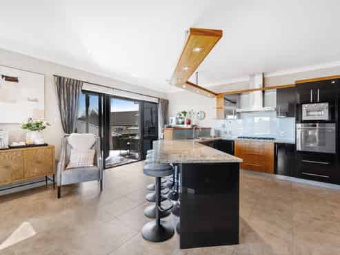 2 Armstrong Farm Drive, East Tamaki Heights