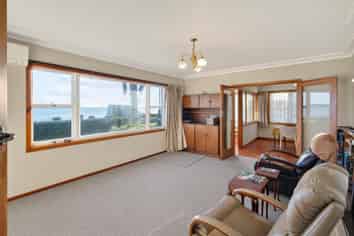 102 Harbour Drive, Otumoetai