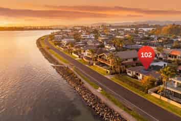 102 Harbour Drive, Otumoetai