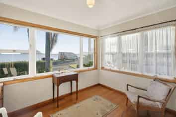 102 Harbour Drive, Otumoetai