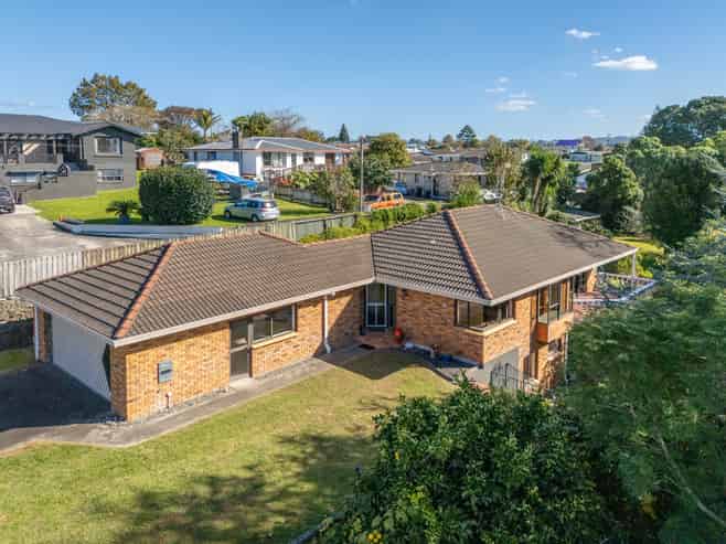 A & B/101 Mansels Road, Parkvale
