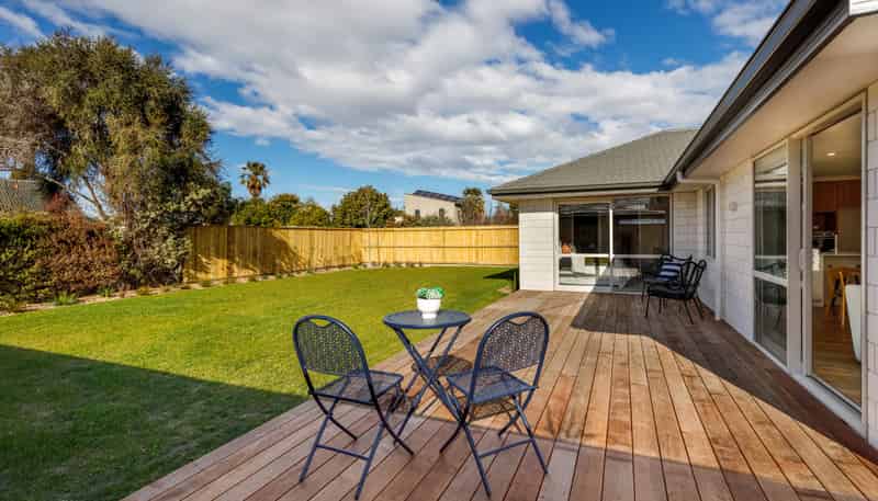 10 Magnolia Drive, Springlands