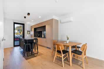 8/33 Kilmore Street, Christchurch Central