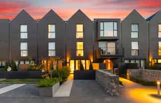 8/33 Kilmore Street, Christchurch Central