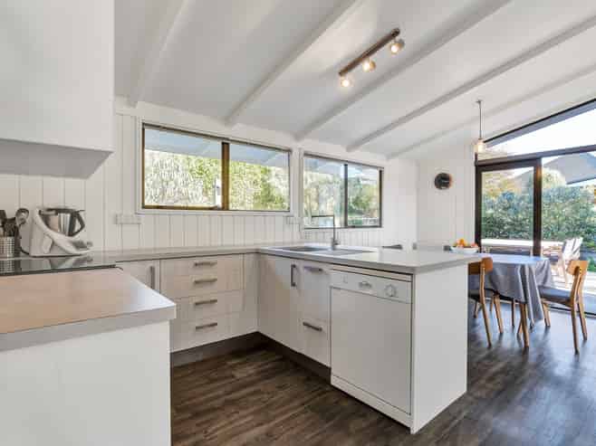 62d Poplar Grove, Whalers Gate