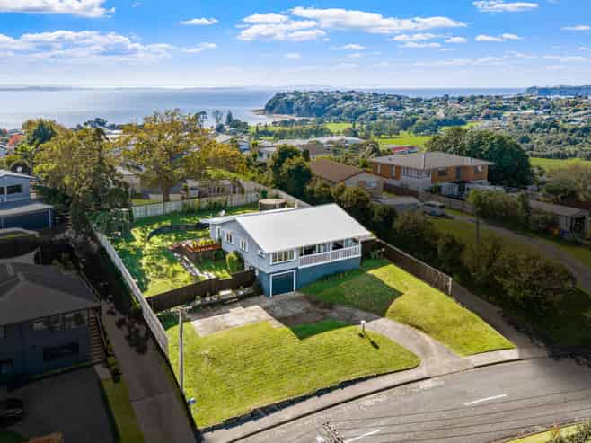 18 Penton Road, Stanmore Bay