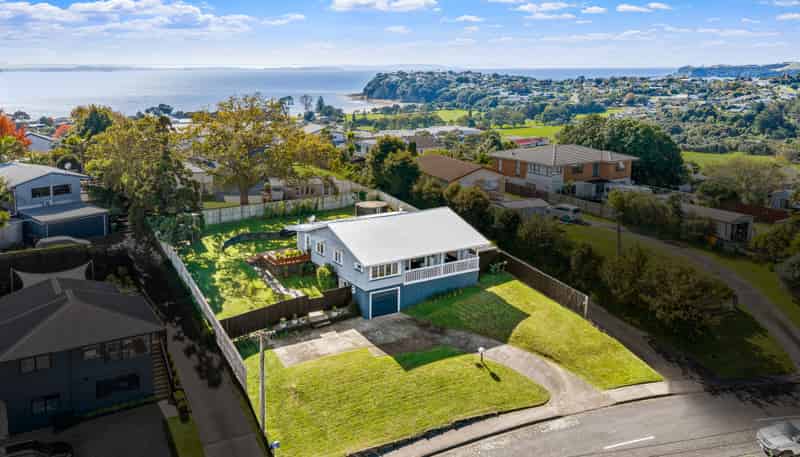18 Penton Road, Stanmore Bay