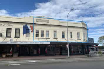 91 High Street, Bulls