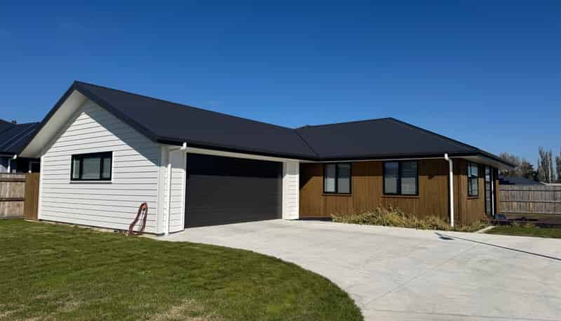 4 Rayner Lane, Marton