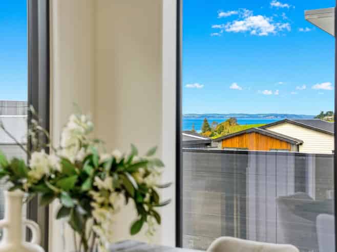32 Kumukumu Road, Long Bay