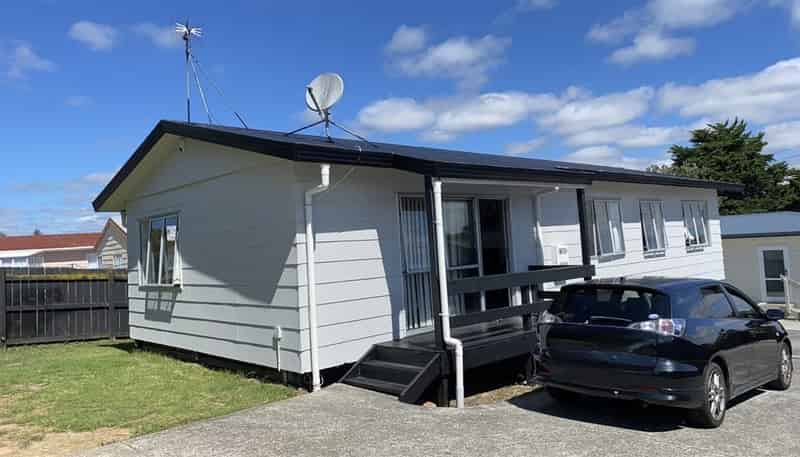 103 Flat Bush Road, Clover Park