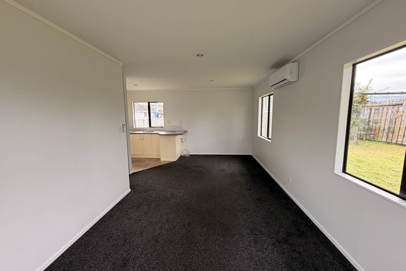 House in Waitākere Ranges, Glen Eden - View 4