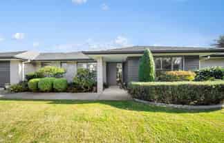 2 Ballintoy Park Drive, Welcome Bay