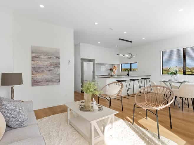 64 Whakatupu Road, Flat Bush