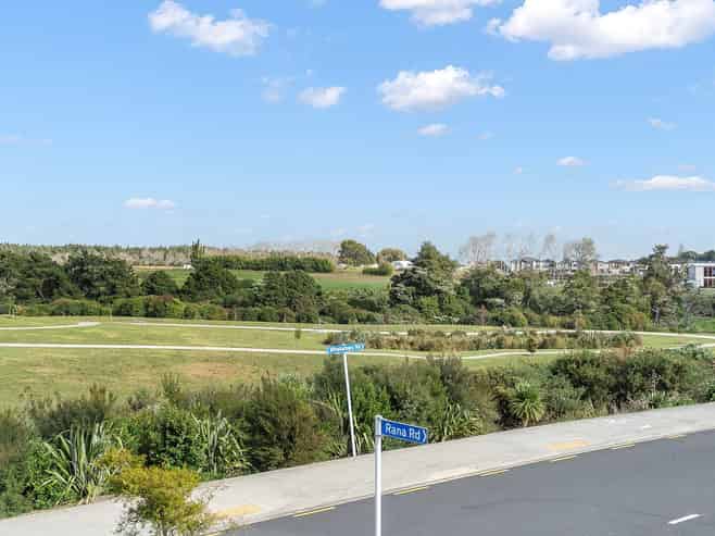 64 Whakatupu Road, Flat Bush
