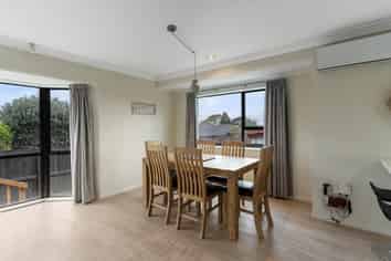215A  Queen Street, Pukekohe