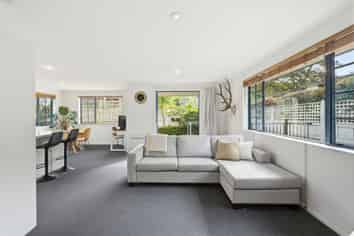6 Valley Heights Road, Stepneyville
