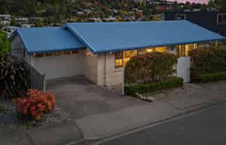 6 Valley Heights Road, Stepneyville