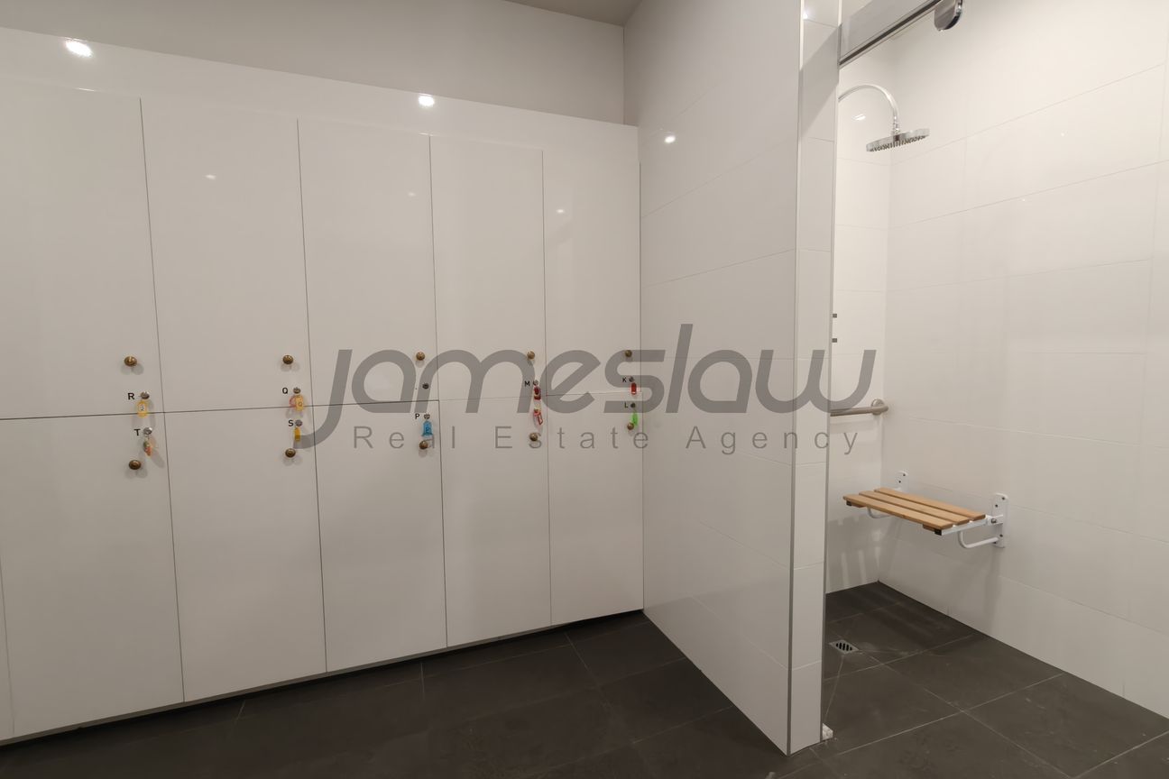 Medical, Health, Spa/Beauty Space - Mehr