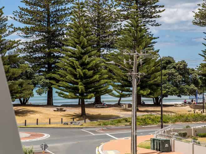 25/3 Riverside Road, Orewa