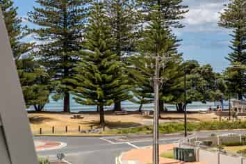 25/3 Riverside Road, Orewa