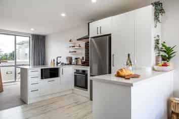 25/3 Riverside Road, Orewa