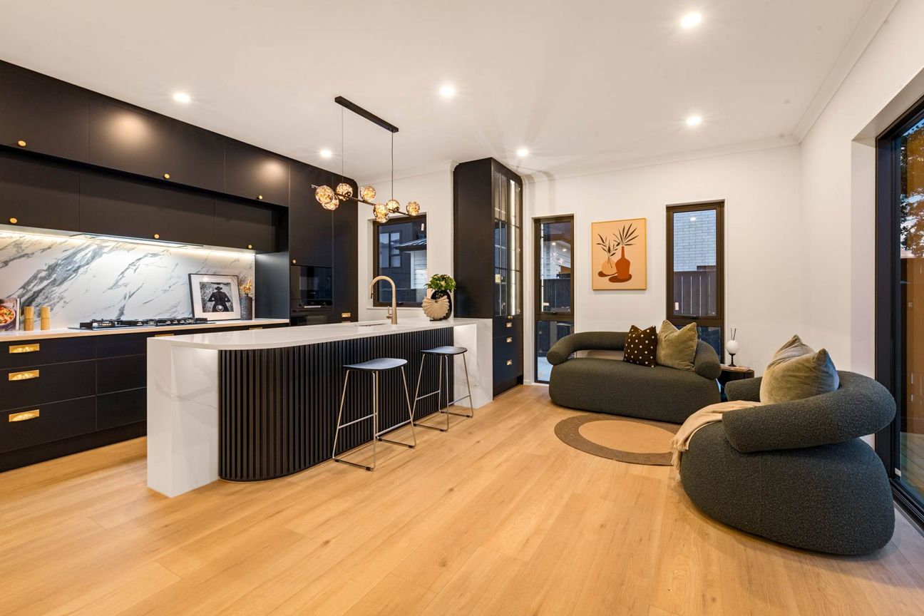 Quality Built, Buy with Confidence - Vista 6