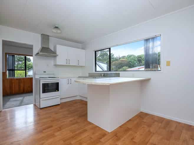 67 Meadowvale Rise, Titirangi