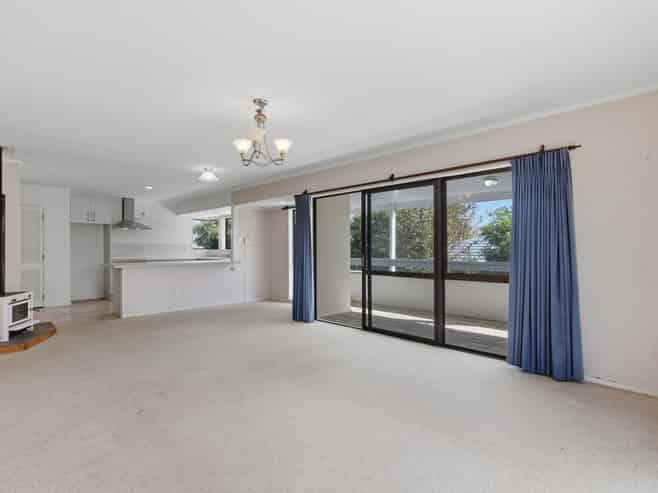 118 Simpson Road, Papamoa Beach